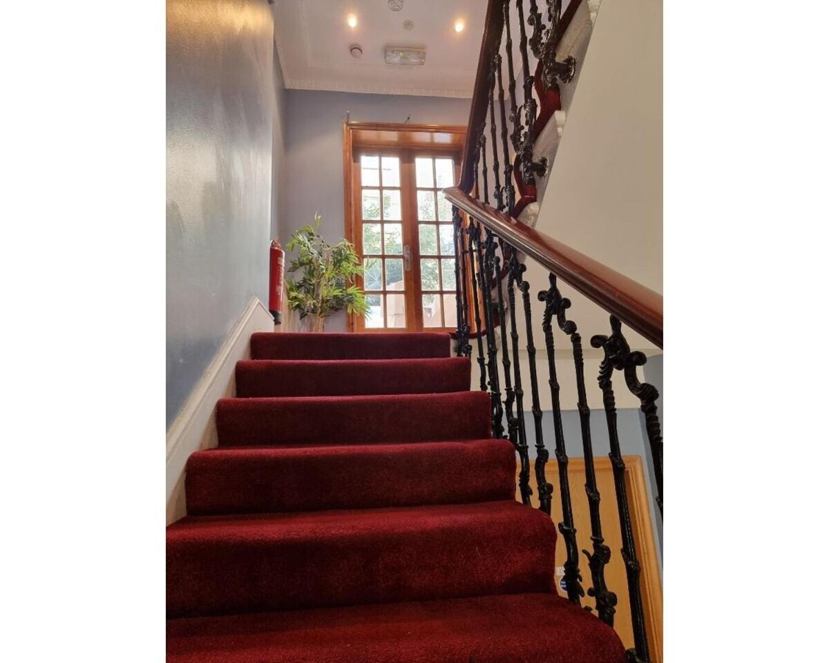 F101-First Floor Flat Fits 3 Near Hyde Park Apartment Londra Exterior foto