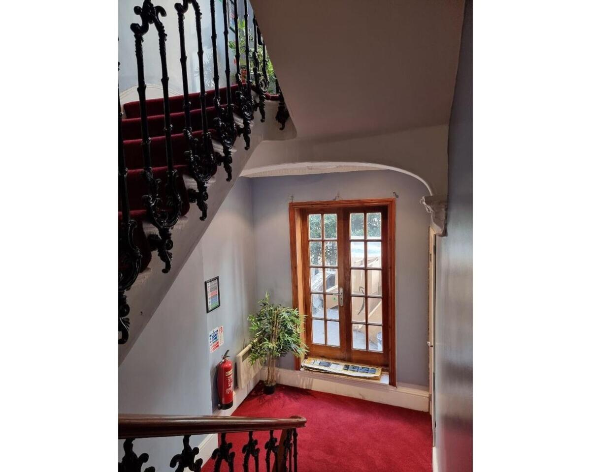 F101-First Floor Flat Fits 3 Near Hyde Park Apartment Londra Exterior foto