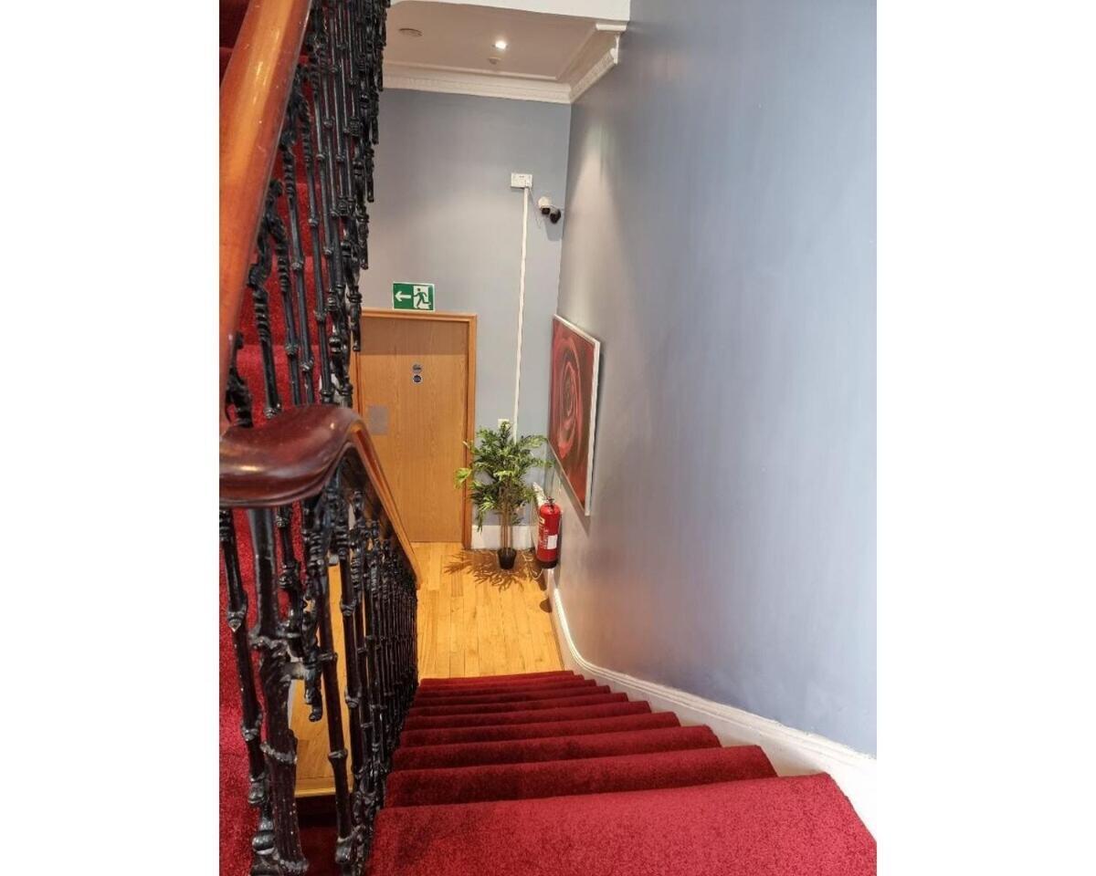 F101-First Floor Flat Fits 3 Near Hyde Park Apartment Londra Exterior foto